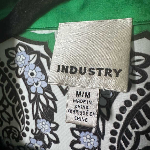 Colorful print blouse size M - Picture 3 of 3